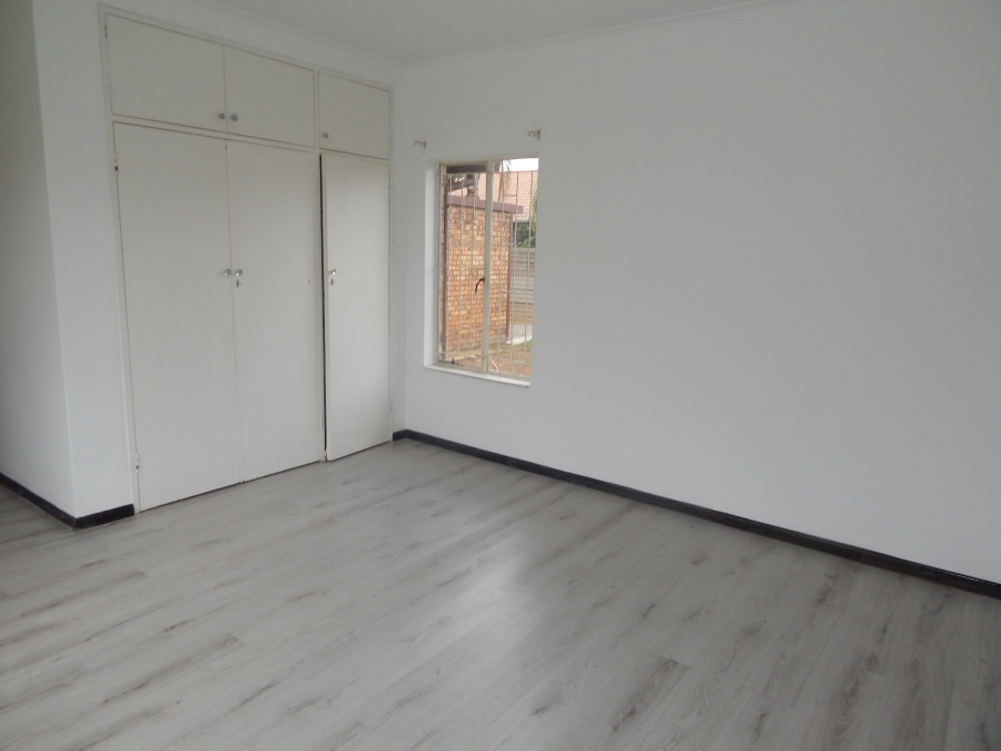 To Let 3 Bedroom Property for Rent in Rietvalleirand Gauteng