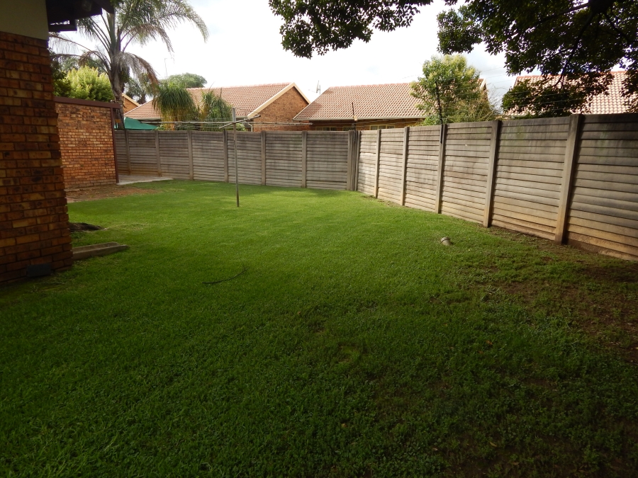 To Let 3 Bedroom Property for Rent in Rietvalleirand Gauteng