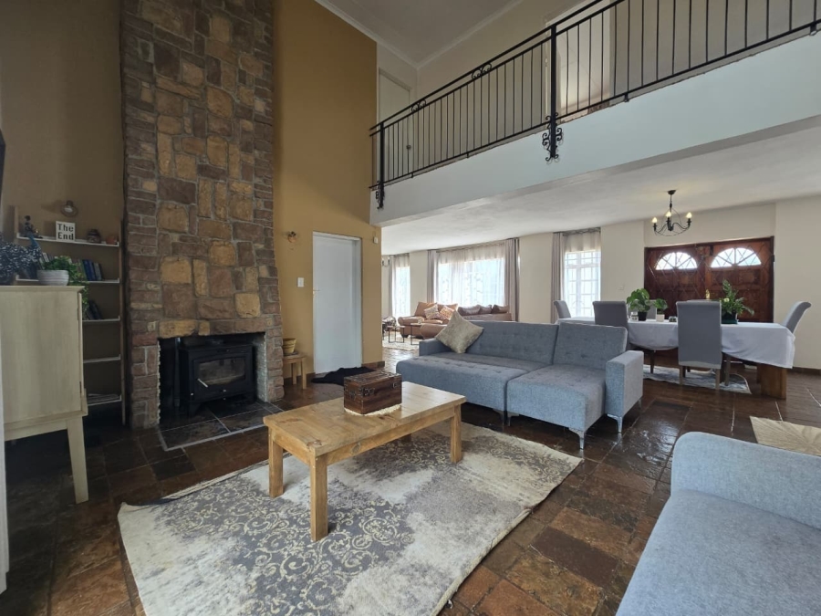 5 Bedroom Property for Sale in Drumblade A H Gauteng