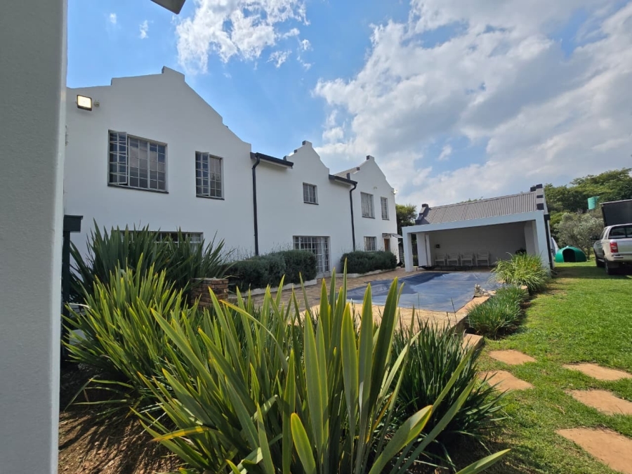 5 Bedroom Property for Sale in Drumblade A H Gauteng