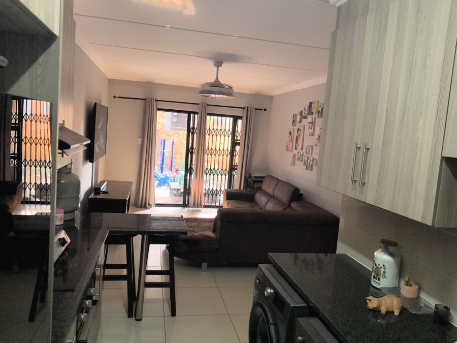 2 Bedroom Property for Sale in Fairlead Gauteng