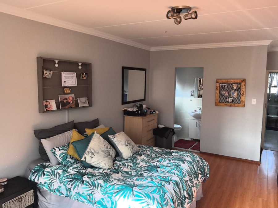 2 Bedroom Property for Sale in Fairlead Gauteng