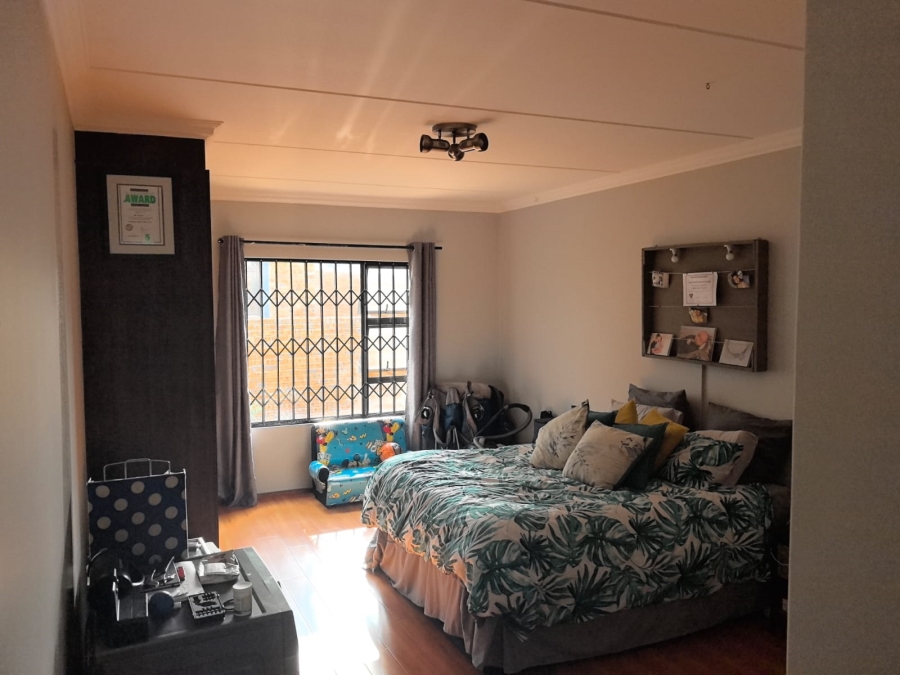2 Bedroom Property for Sale in Fairlead Gauteng