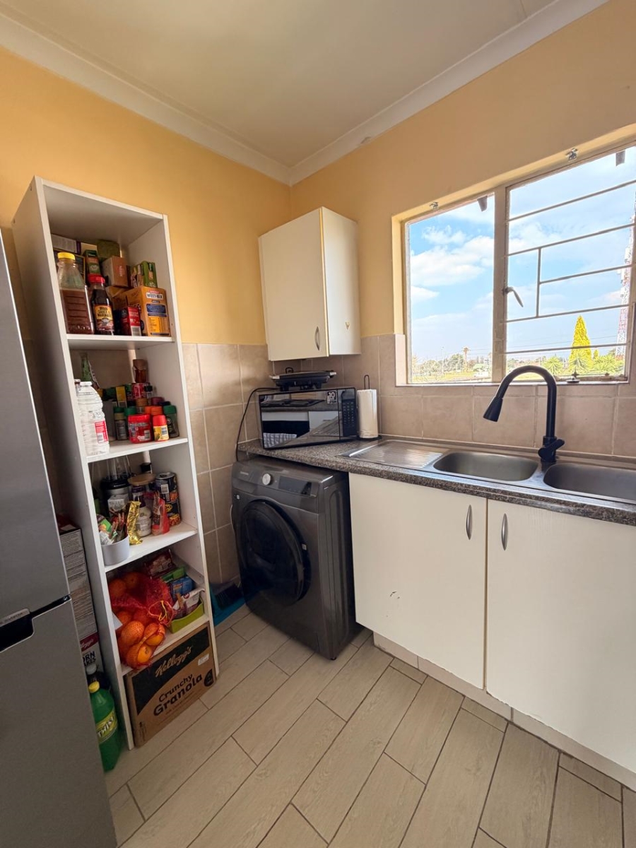 2 Bedroom Property for Sale in Parkrand Gauteng