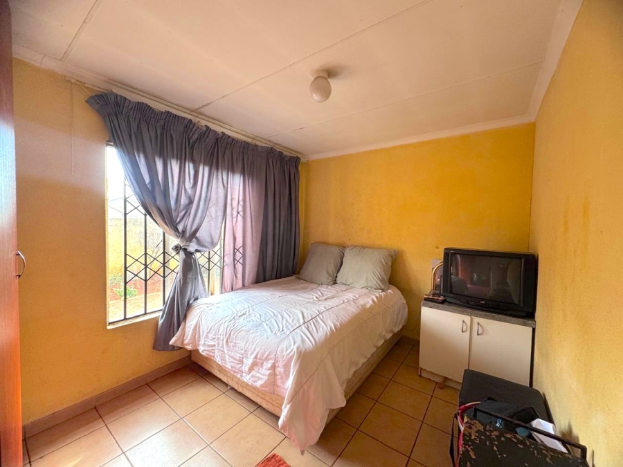 2 Bedroom Property for Sale in Dawn Park Gauteng