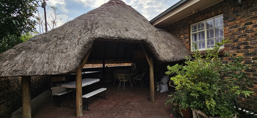 2 Bedroom Property for Sale in Three Rivers East Gauteng