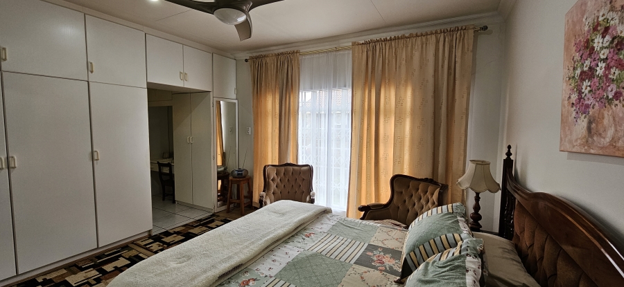 2 Bedroom Property for Sale in Three Rivers East Gauteng