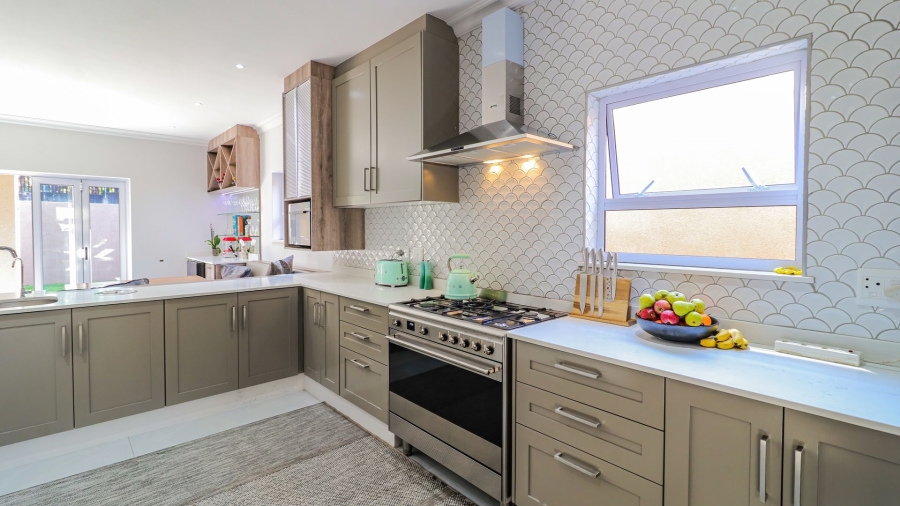 To Let 4 Bedroom Property for Rent in Craigavon Gauteng