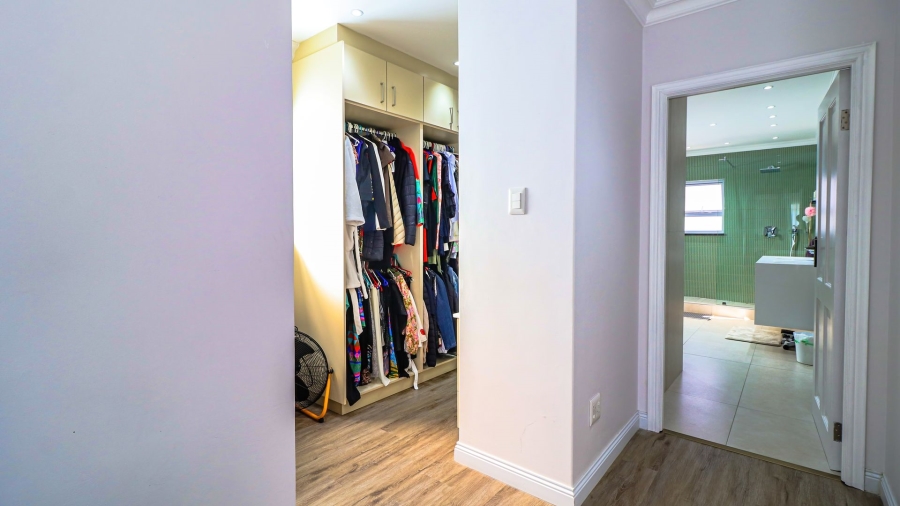 To Let 4 Bedroom Property for Rent in Craigavon Gauteng
