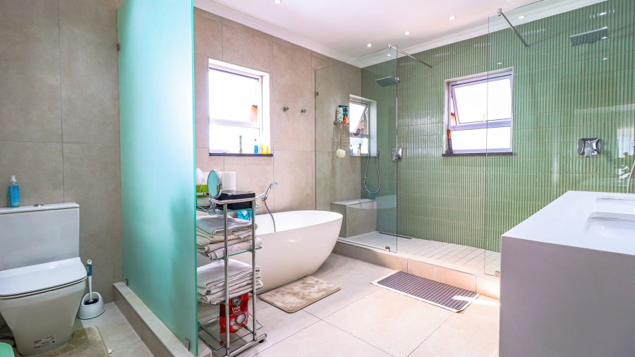 To Let 4 Bedroom Property for Rent in Craigavon Gauteng