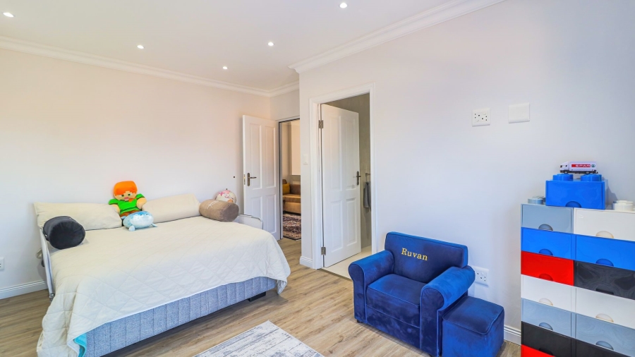 To Let 4 Bedroom Property for Rent in Craigavon Gauteng