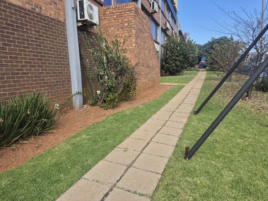 To Let Commercial Property for Rent in Fishers Hill Gauteng