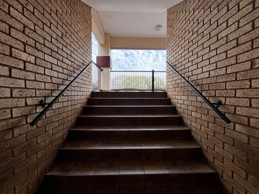 2 Bedroom Property for Sale in Pretoria North Gauteng