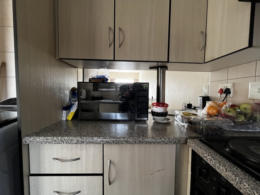 2 Bedroom Property for Sale in Pretoria North Gauteng