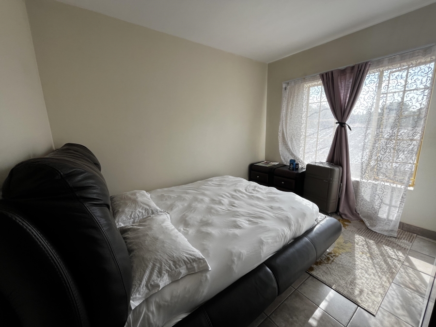 2 Bedroom Property for Sale in Pretoria North Gauteng