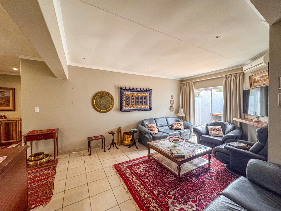 2 Bedroom Property for Sale in Silver Lakes Golf Estate Gauteng