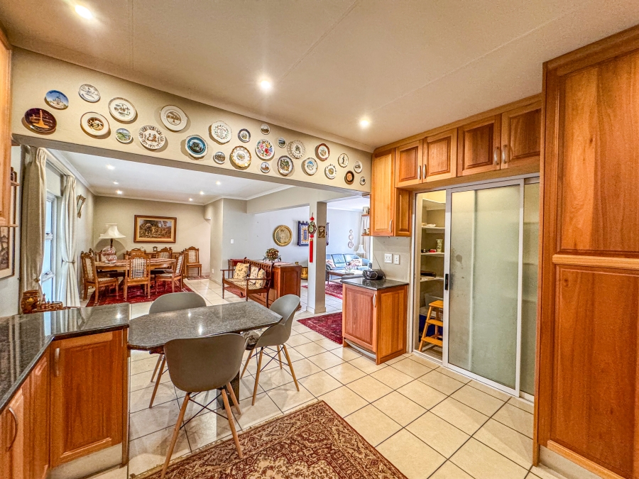2 Bedroom Property for Sale in Silver Lakes Golf Estate Gauteng