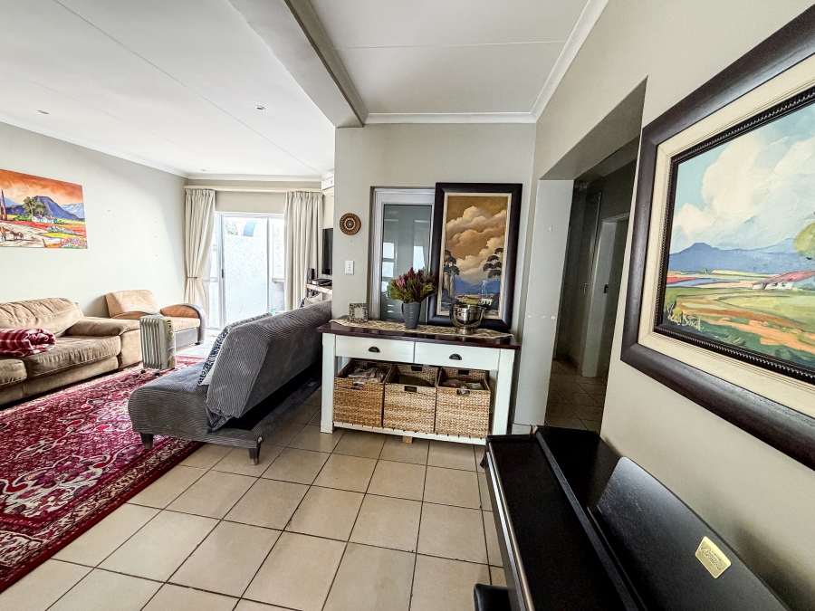 2 Bedroom Property for Sale in Silver Lakes Golf Estate Gauteng