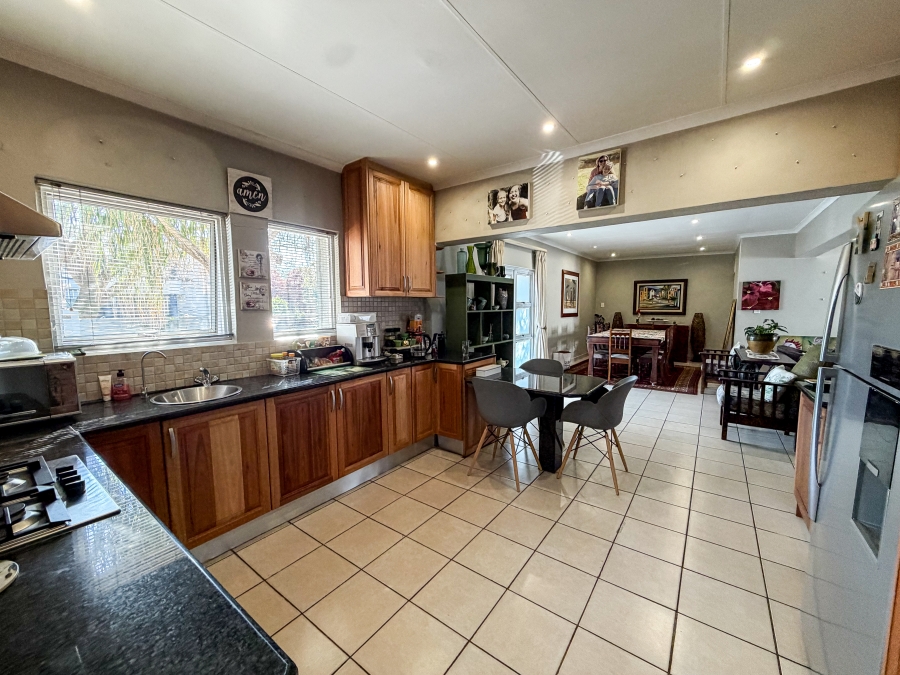 2 Bedroom Property for Sale in Silver Lakes Golf Estate Gauteng