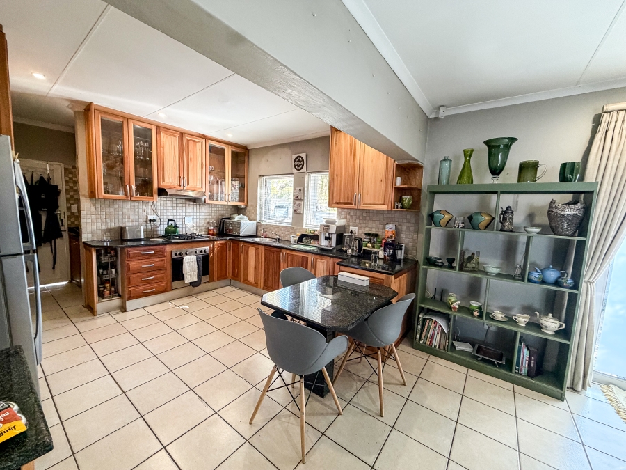 2 Bedroom Property for Sale in Silver Lakes Golf Estate Gauteng