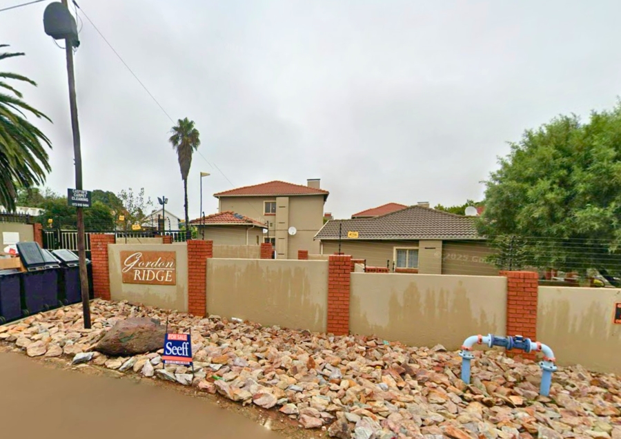 2 Bedroom Property for Sale in Florida Glen Gauteng