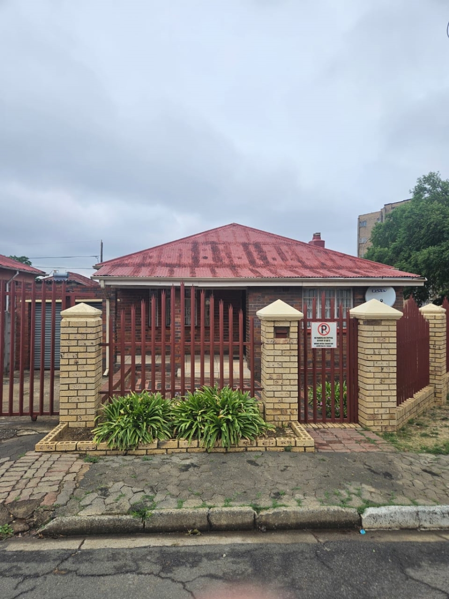 2 Bedroom Property for Sale in Coronationville Gauteng