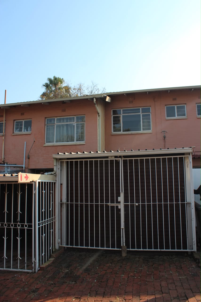 2 Bedroom Property for Sale in Windsor East Gauteng