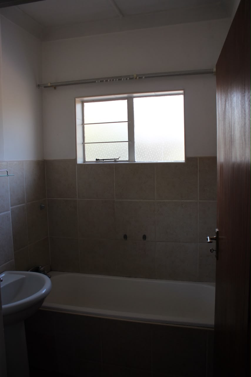 2 Bedroom Property for Sale in Windsor East Gauteng