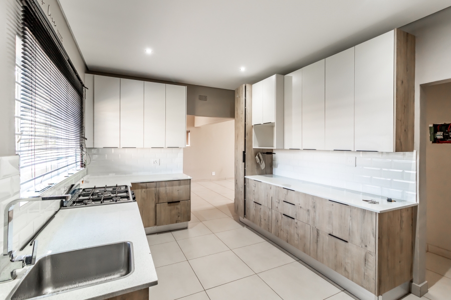 4 Bedroom Property for Sale in Moregloed Gauteng