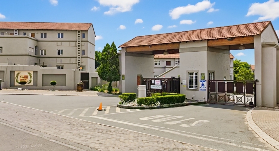 To Let 2 Bedroom Property for Rent in Noordhang Gauteng