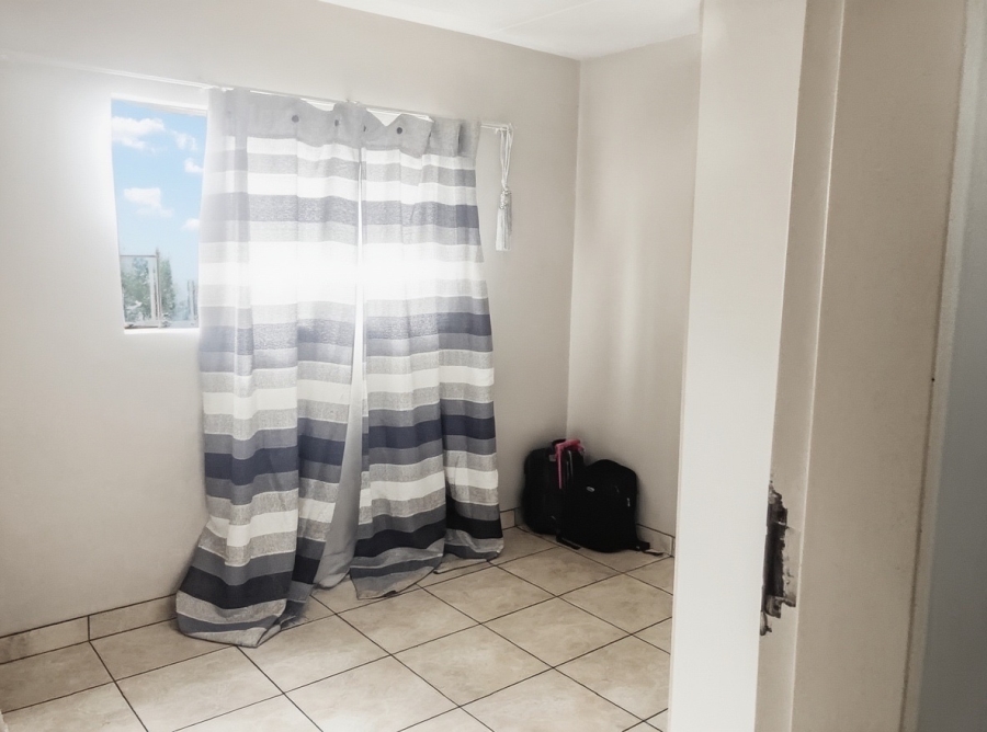 To Let 2 Bedroom Property for Rent in Noordhang Gauteng