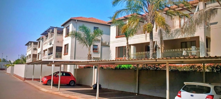To Let 2 Bedroom Property for Rent in Sunninghill Gauteng