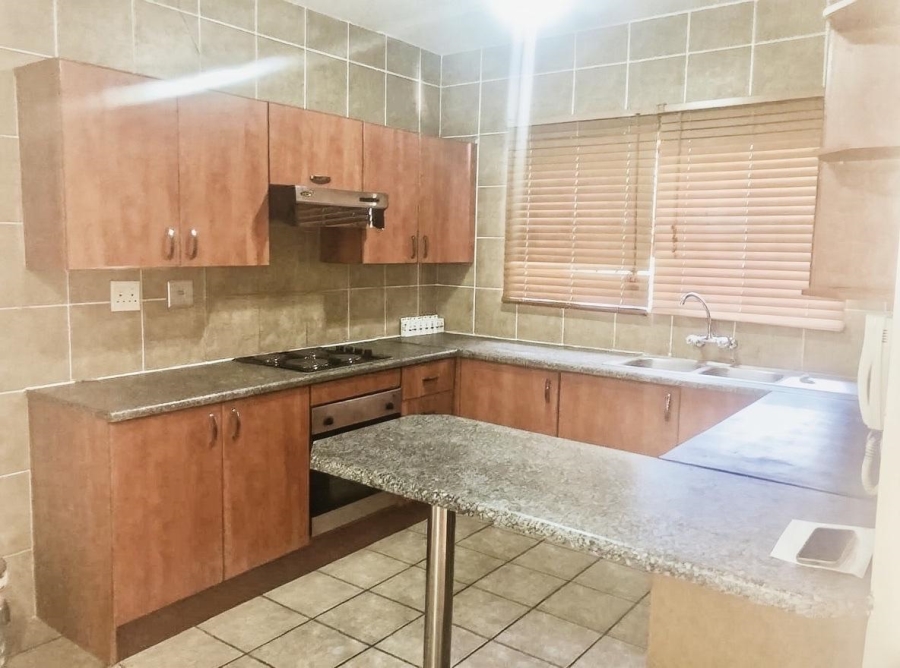 To Let 2 Bedroom Property for Rent in Sunninghill Gauteng
