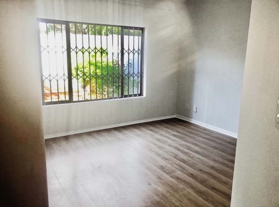 To Let 2 Bedroom Property for Rent in Sunninghill Gauteng
