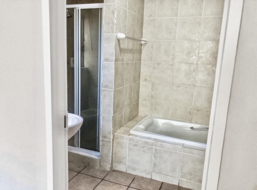 To Let 2 Bedroom Property for Rent in Sunninghill Gauteng