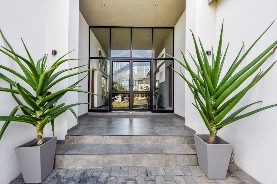 5 Bedroom Property for Sale in Waterlake Farm Lifestyle Estate Gauteng