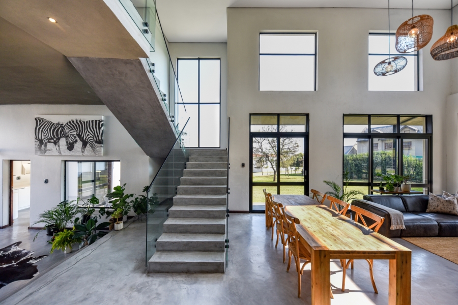 5 Bedroom Property for Sale in Waterlake Farm Lifestyle Estate Gauteng