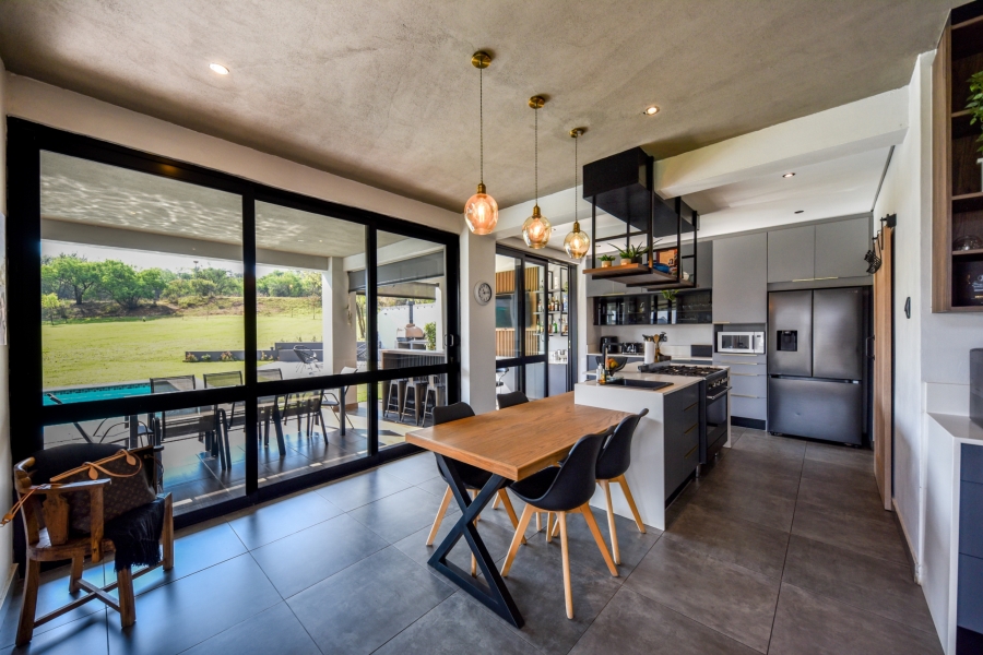 5 Bedroom Property for Sale in Waterlake Farm Lifestyle Estate Gauteng
