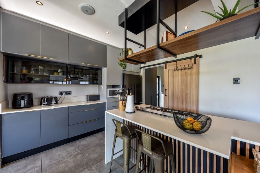 5 Bedroom Property for Sale in Waterlake Farm Lifestyle Estate Gauteng