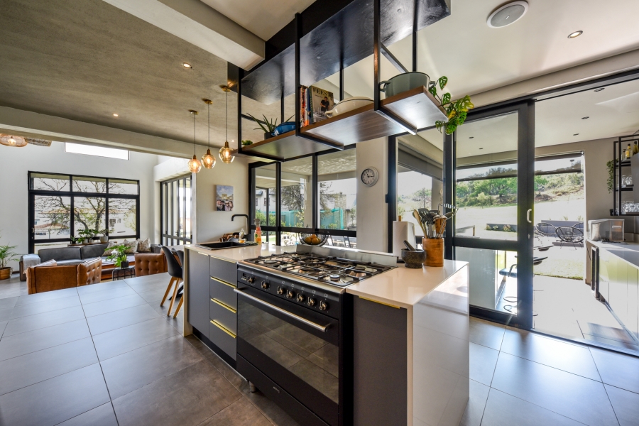 5 Bedroom Property for Sale in Waterlake Farm Lifestyle Estate Gauteng