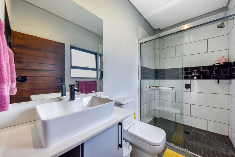 5 Bedroom Property for Sale in Waterlake Farm Lifestyle Estate Gauteng