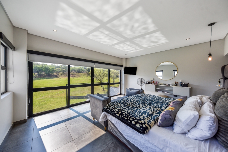 5 Bedroom Property for Sale in Waterlake Farm Lifestyle Estate Gauteng
