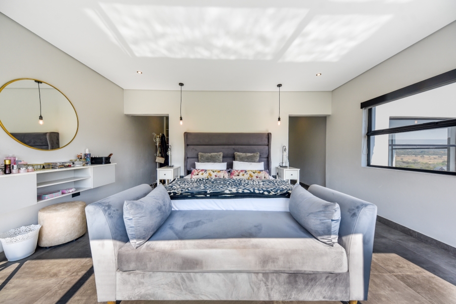5 Bedroom Property for Sale in Waterlake Farm Lifestyle Estate Gauteng
