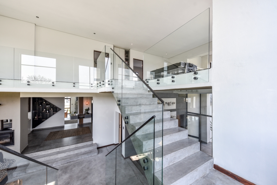 5 Bedroom Property for Sale in Waterlake Farm Lifestyle Estate Gauteng