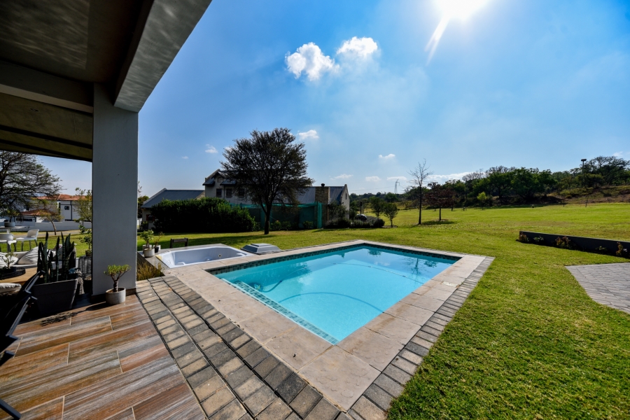 5 Bedroom Property for Sale in Waterlake Farm Lifestyle Estate Gauteng