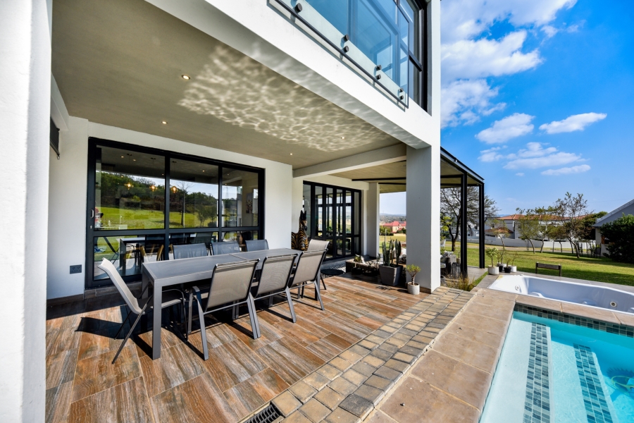5 Bedroom Property for Sale in Waterlake Farm Lifestyle Estate Gauteng