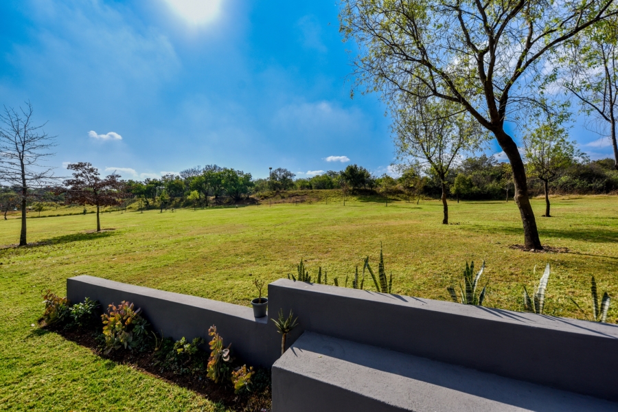 5 Bedroom Property for Sale in Waterlake Farm Lifestyle Estate Gauteng