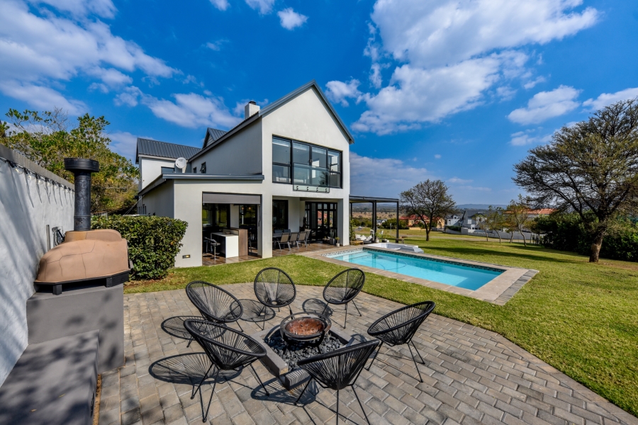 5 Bedroom Property for Sale in Waterlake Farm Lifestyle Estate Gauteng