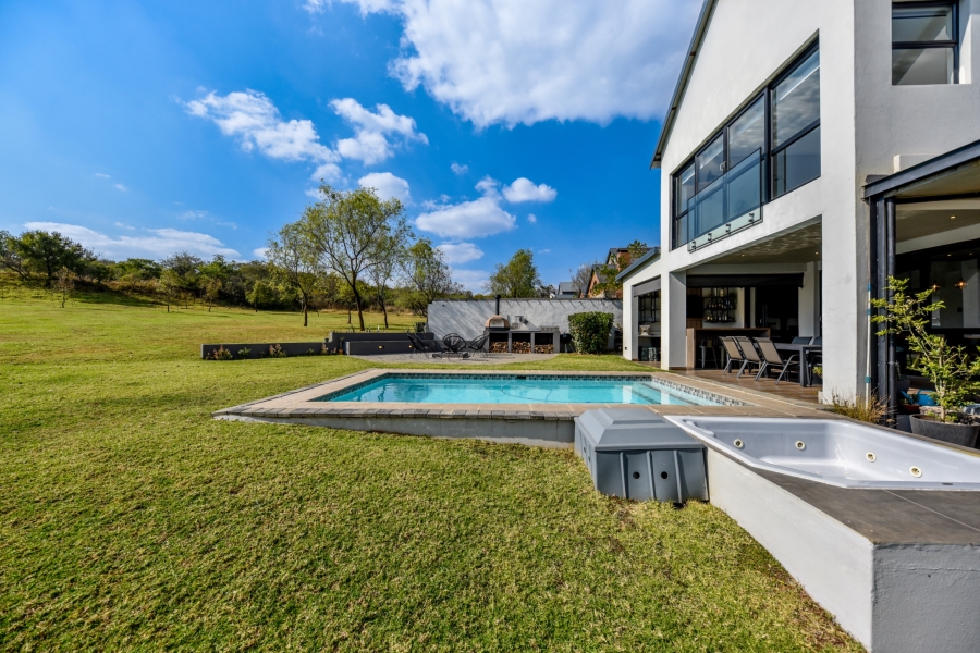 5 Bedroom Property for Sale in Waterlake Farm Lifestyle Estate Gauteng