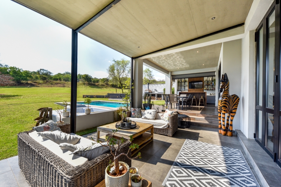 5 Bedroom Property for Sale in Waterlake Farm Lifestyle Estate Gauteng